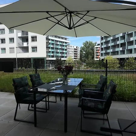 Magnolia Terrace - Free Parking, Family & Sport Friendly Area Bratislava