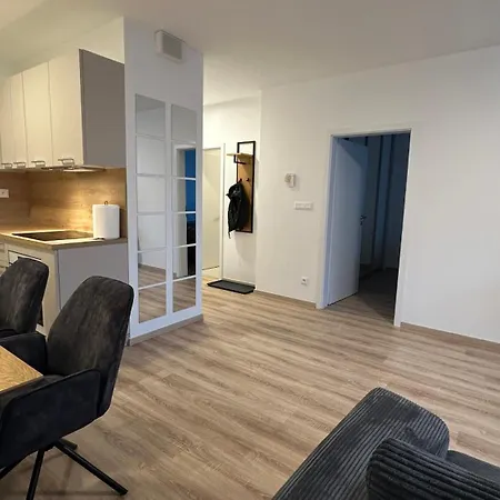 Appartamento Magnolia Terrace - Free Parking, Family & Sport Friendly Area Bratislava