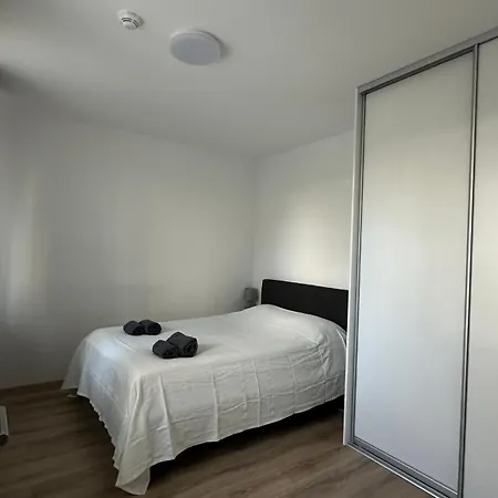 Magnolia Terrace - Free Parking, Family & Sport Friendly Area Apartment Bratislava