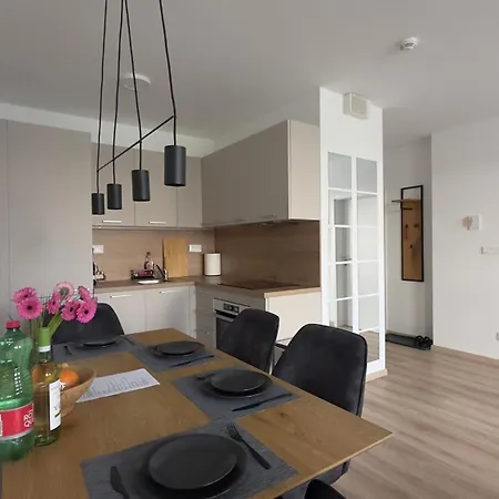Magnolia Terrace - Free Parking, Family & Sport Friendly Area Appartamento *