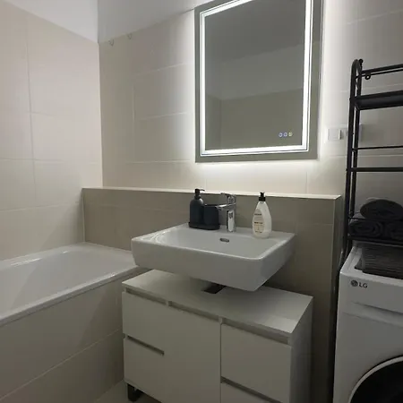 Magnolia Terrace - Free Parking, Family & Sport Friendly Area Apartamento *