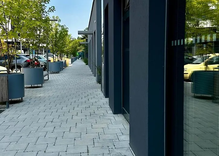 Magnolia Terrace - Free Parking, Family & Sport Friendly Area