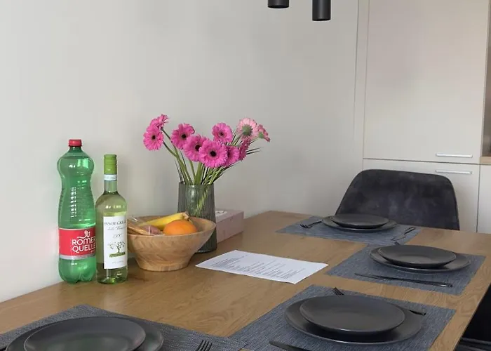 Apartmán Magnolia Terrace - Free Parking, Family & Sport Friendly Area