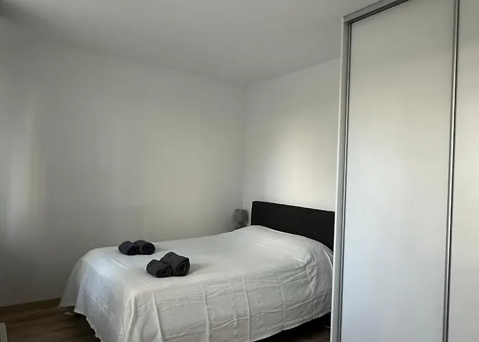 Magnolia Terrace - Free Parking, Family & Sport Friendly Area Apartmán Bratislava