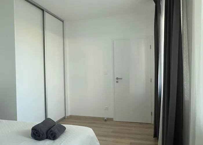 Magnolia Terrace - Free Parking, Family & Sport Friendly Area * Bratislava