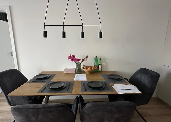 Magnolia Terrace - Free Parking, Family & Sport Friendly Area *