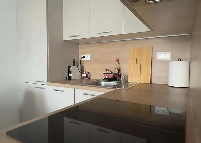 Magnolia Terrace - Free Parking, Family & Sport Friendly Area Apartmán