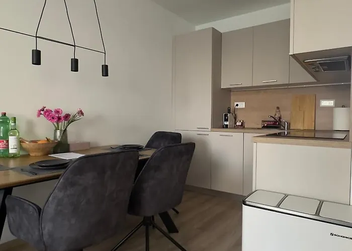 Apartmán Magnolia Terrace - Free Parking, Family & Sport Friendly Area *