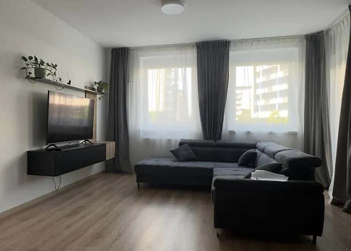 Magnolia Terrace - Free Parking, Family & Sport Friendly Area